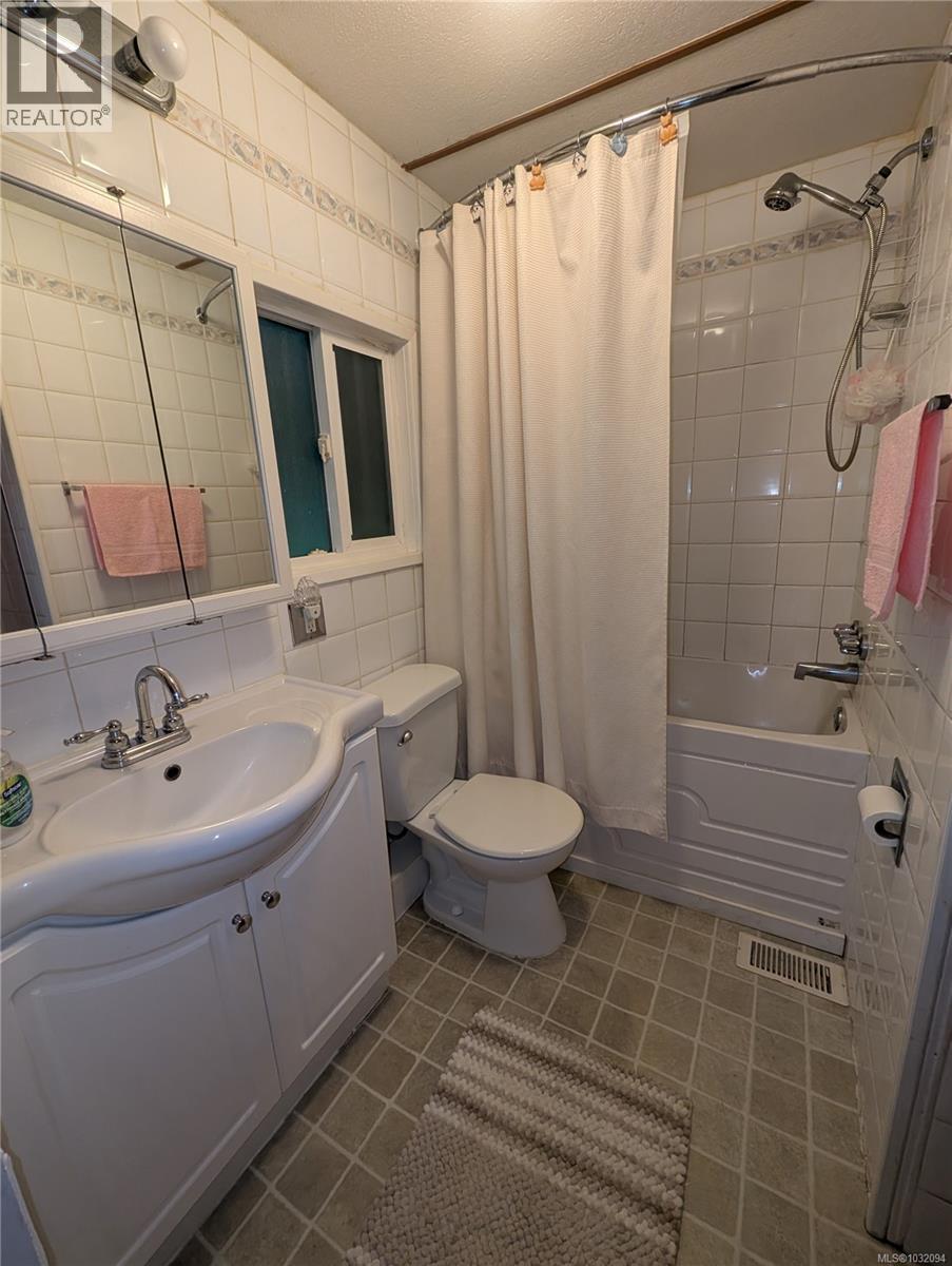 1430 Phye Pl, Sayward, British Columbia  V0N 1R0 - Photo 19 - 1032094