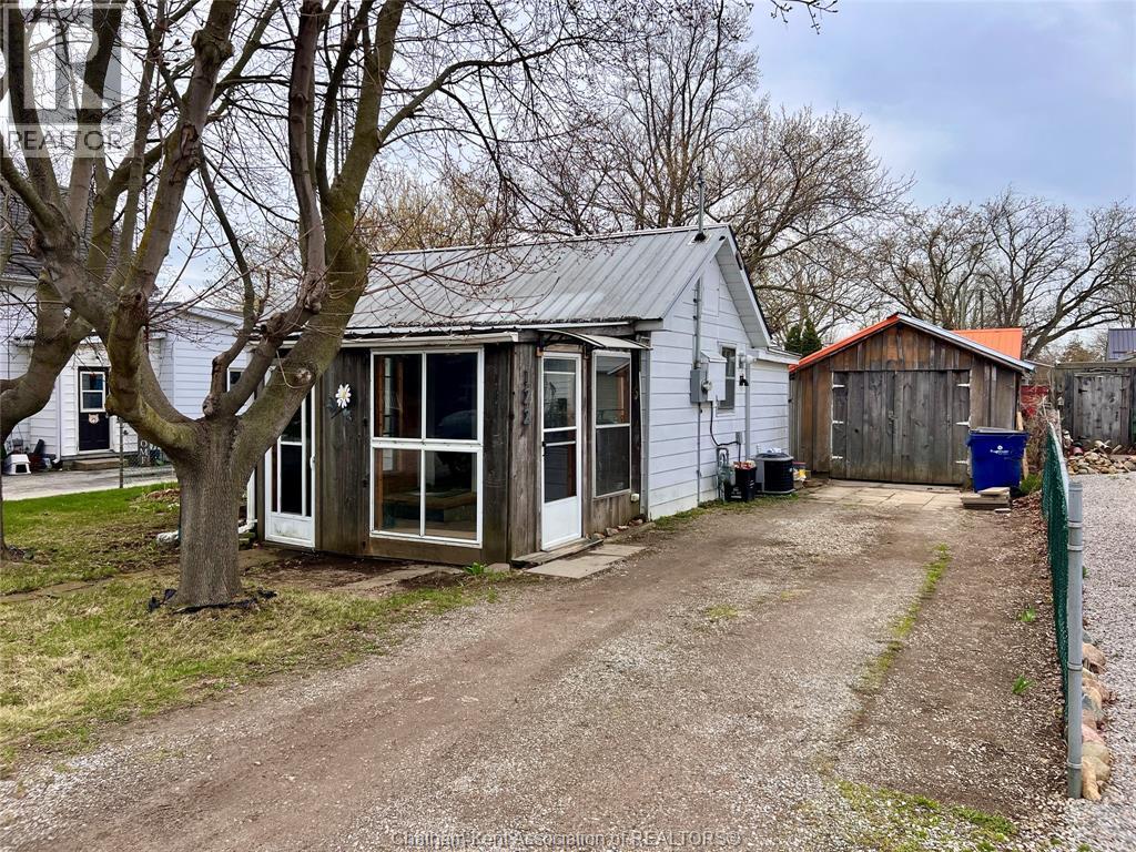 MLS# 26008173: 122 Jackson STREET South, Blenheim, Canada