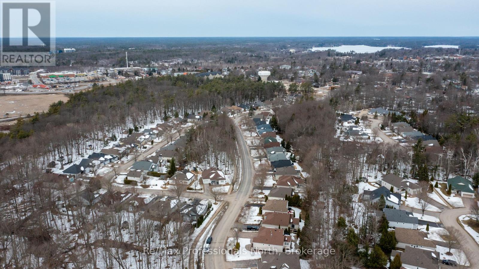 102 Pineridge Gate, Gravenhurst, Ontario  P1P 1Z2 - Photo 37 - X12965958
