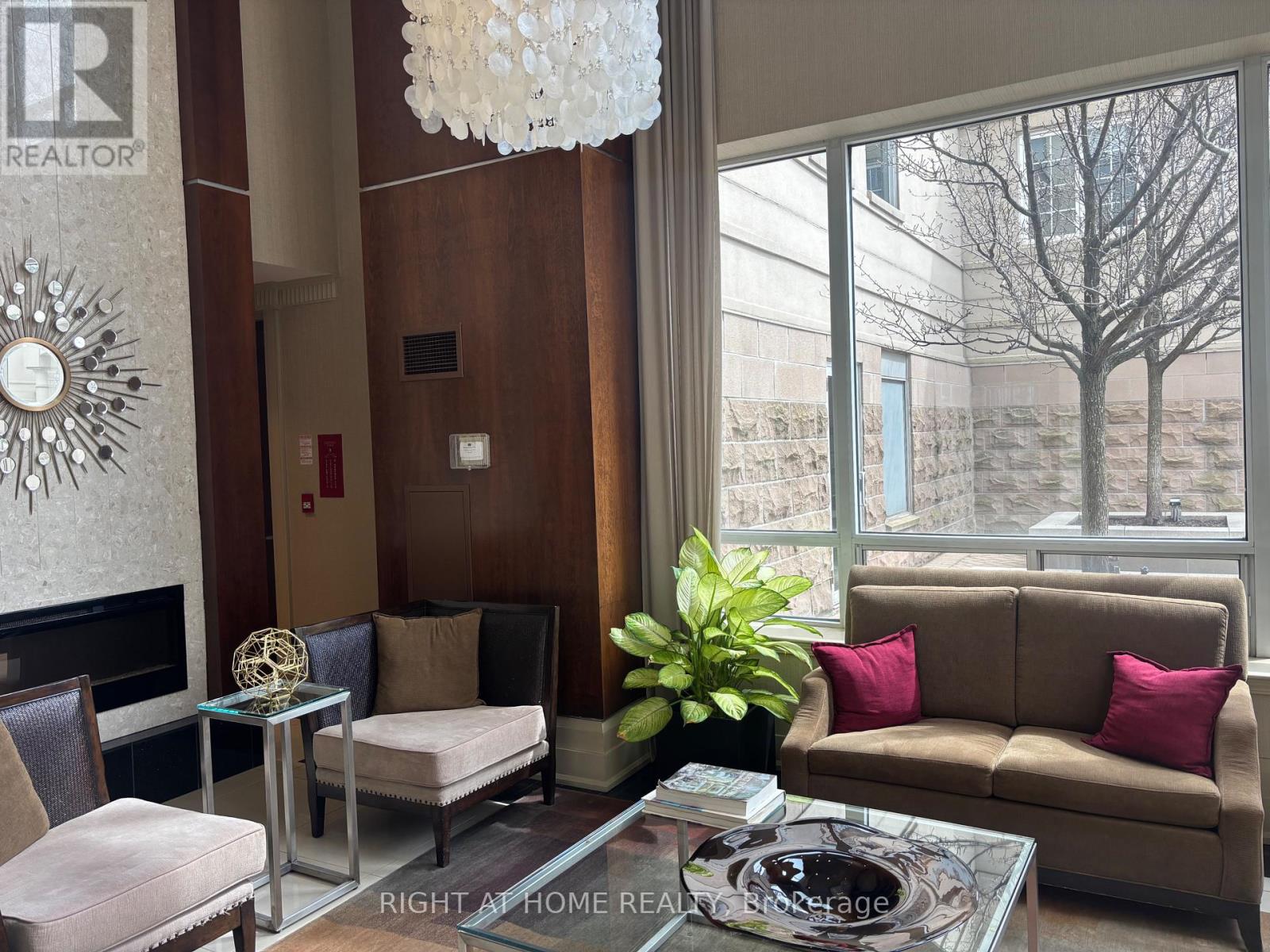 1614 - 8 Rean Drive, Toronto, Ontario  M2K 3B9 - Photo 4 - C12996006