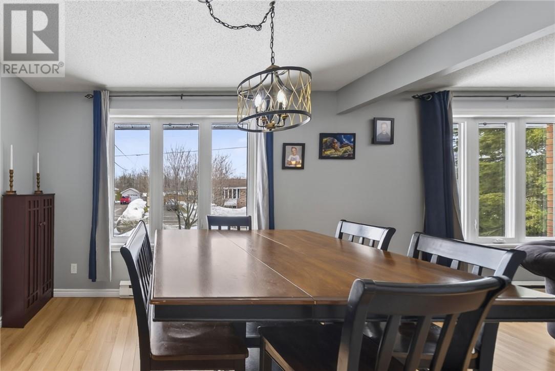 3915 Macmillan Drive, Val Caron, Ontario  P3N 1H9 - Photo 15 - 2127141