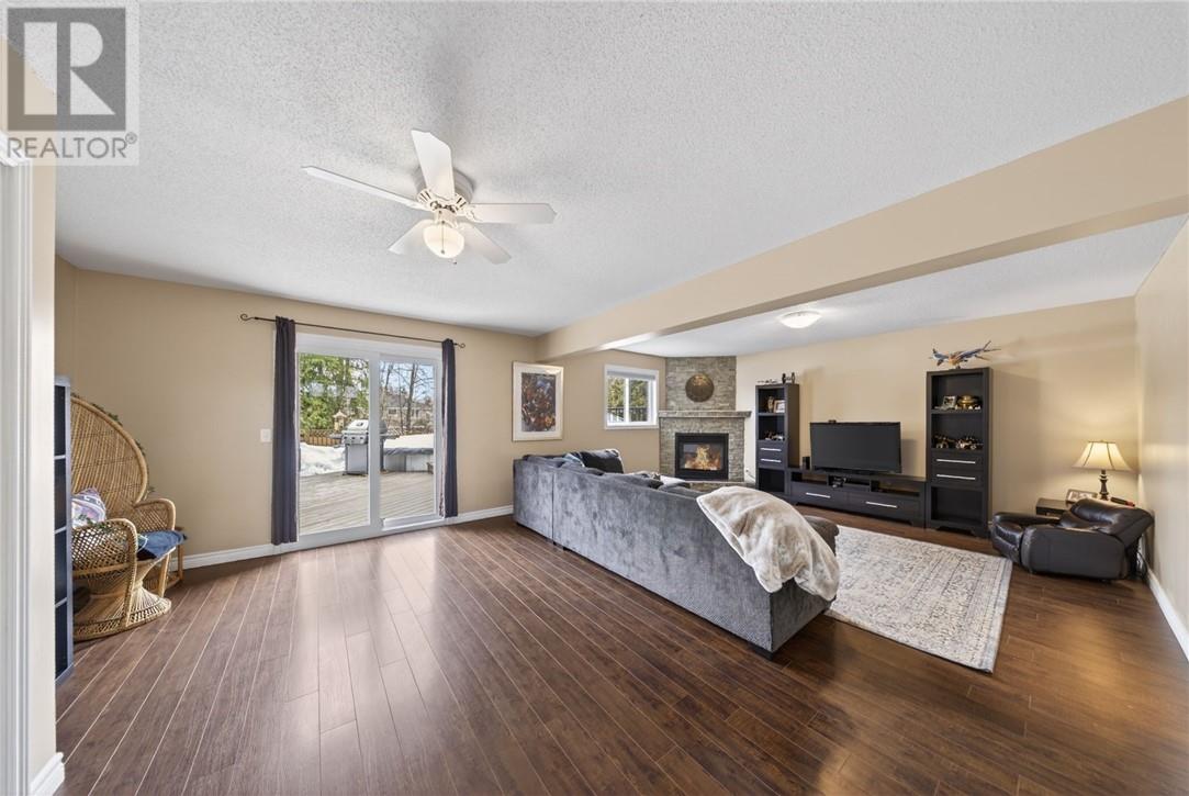 3915 Macmillan Drive, Val Caron, Ontario  P3N 1H9 - Photo 23 - 2127141