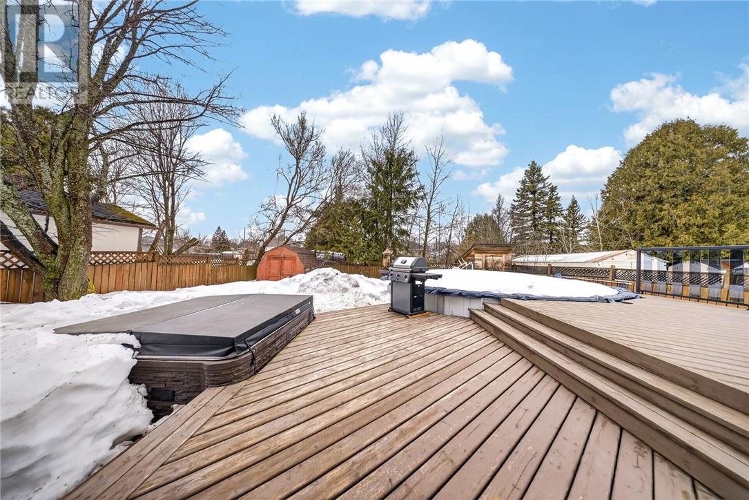 3915 Macmillan Drive, Val Caron, Ontario  P3N 1H9 - Photo 24 - 2127141