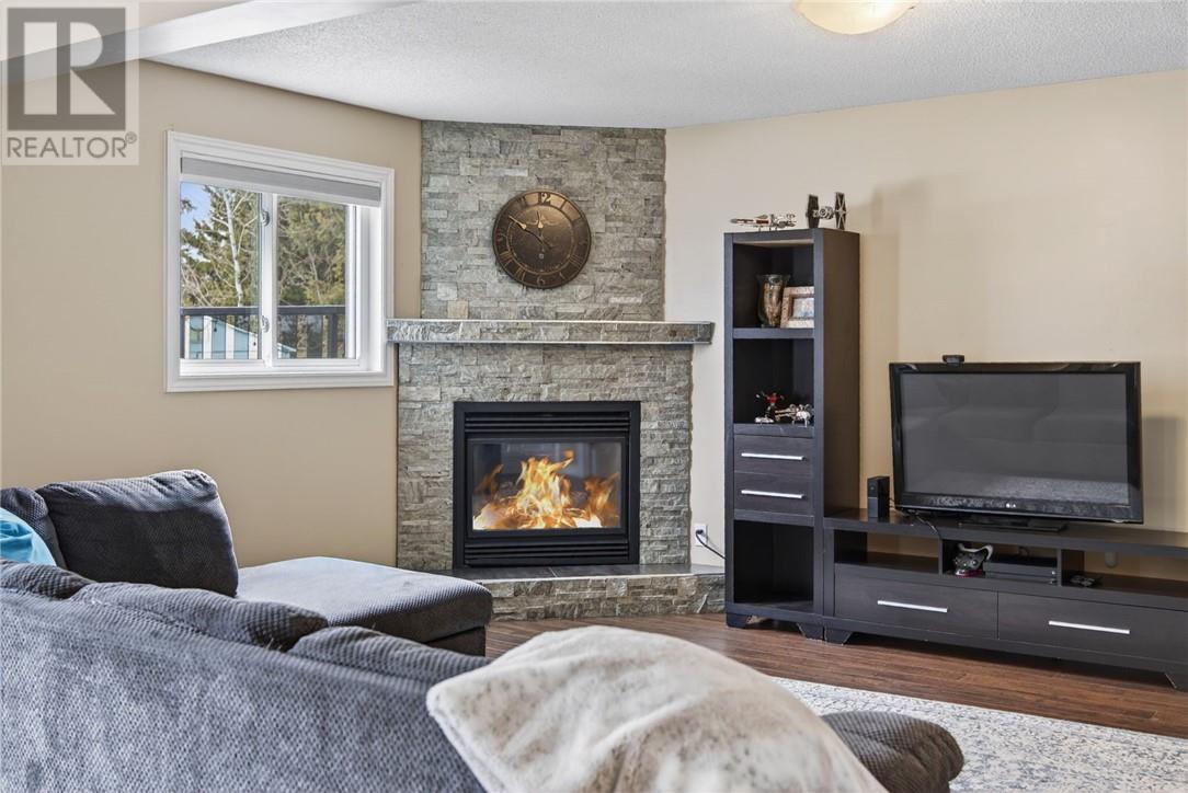 3915 Macmillan Drive, Val Caron, Ontario  P3N 1H9 - Photo 28 - 2127141