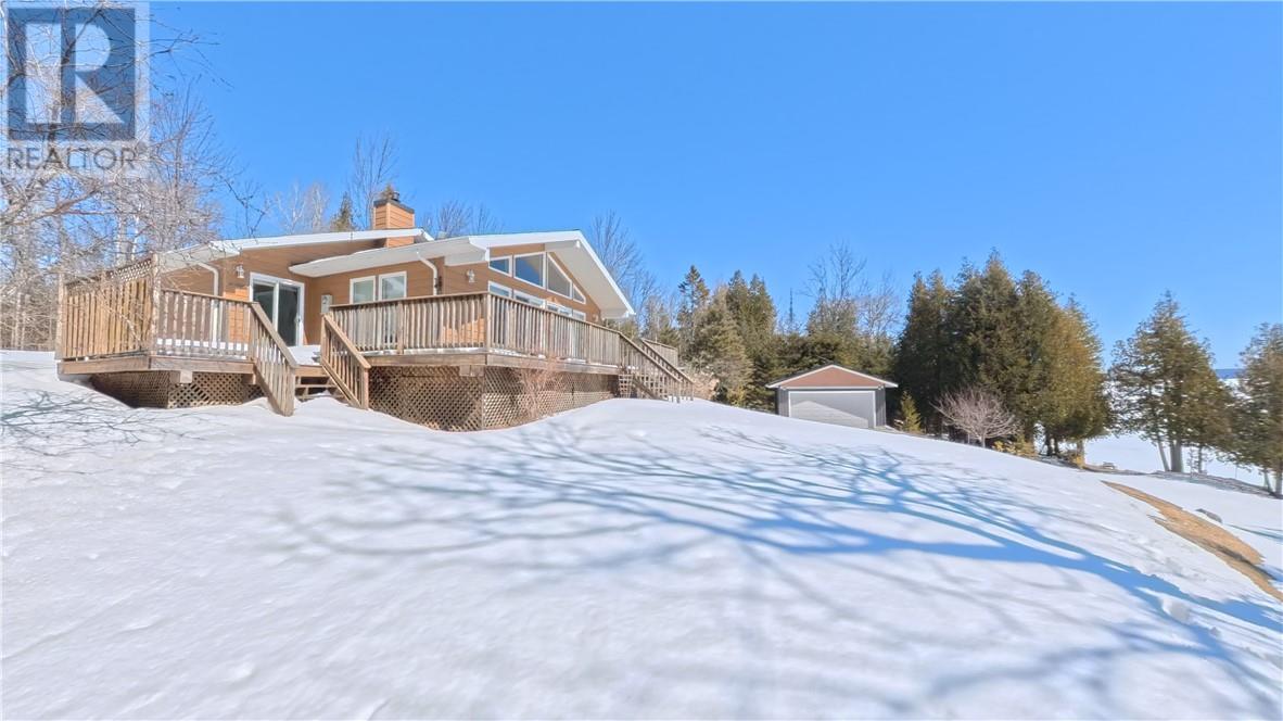 210 Kokomo Trail, Tehkummah, Ontario  P0P 2C0 - Photo 11 - 2127077