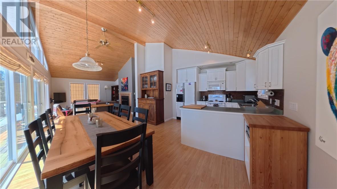 210 Kokomo Trail, Tehkummah, Ontario  P0P 2C0 - Photo 12 - 2127077