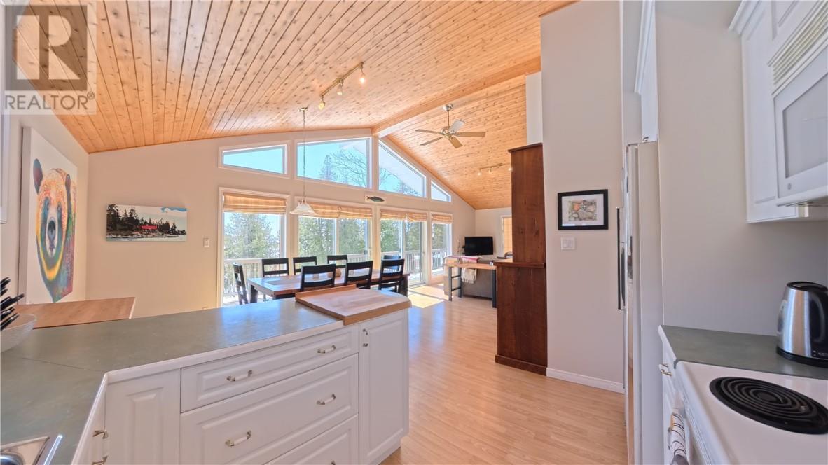 210 Kokomo Trail, Tehkummah, Ontario  P0P 2C0 - Photo 13 - 2127077