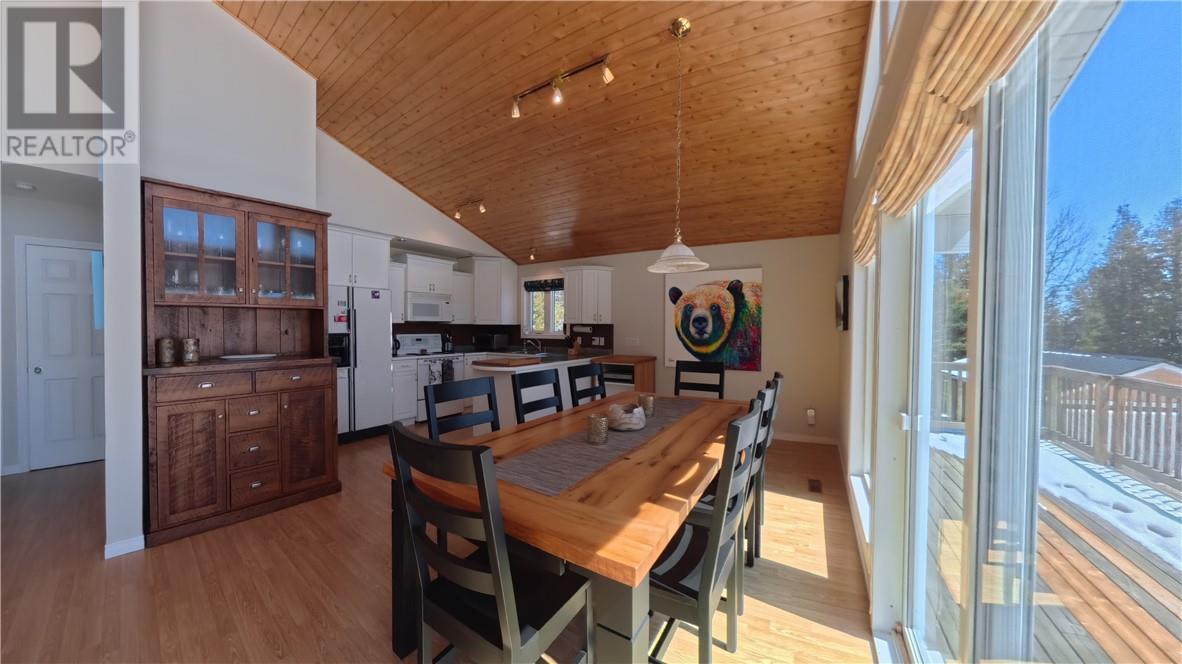 210 Kokomo Trail, Tehkummah, Ontario  P0P 2C0 - Photo 17 - 2127077