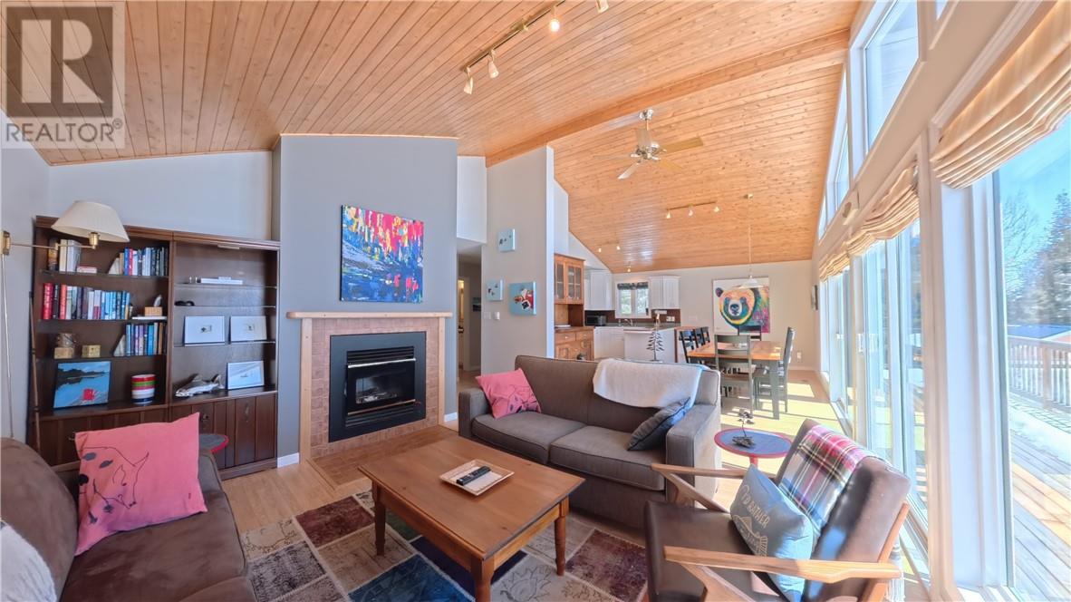 210 Kokomo Trail, Tehkummah, Ontario  P0P 2C0 - Photo 18 - 2127077