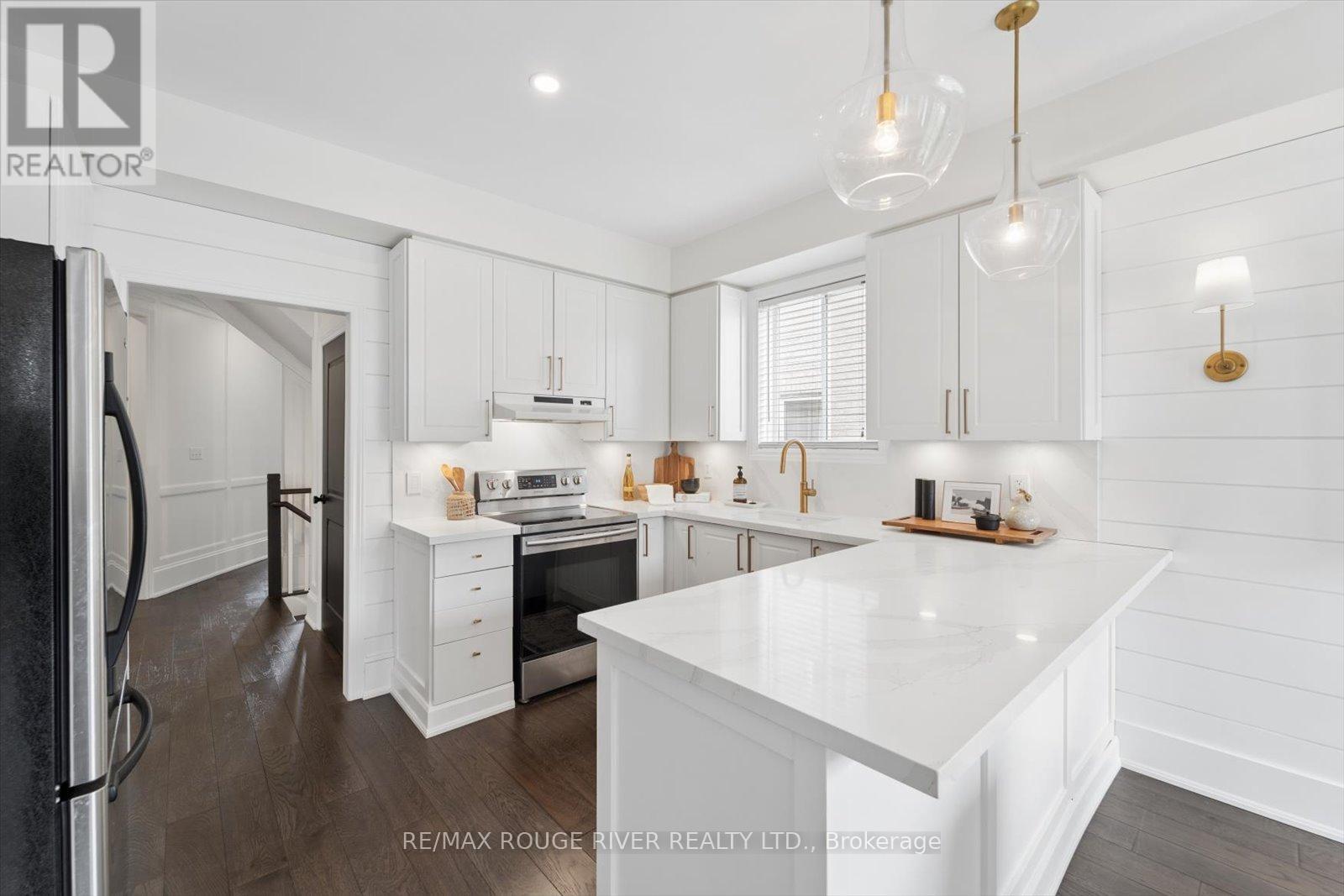 184 Cachet Boulevard, Whitby, Ontario  L1M 2L9 - Photo 15 - E12999844