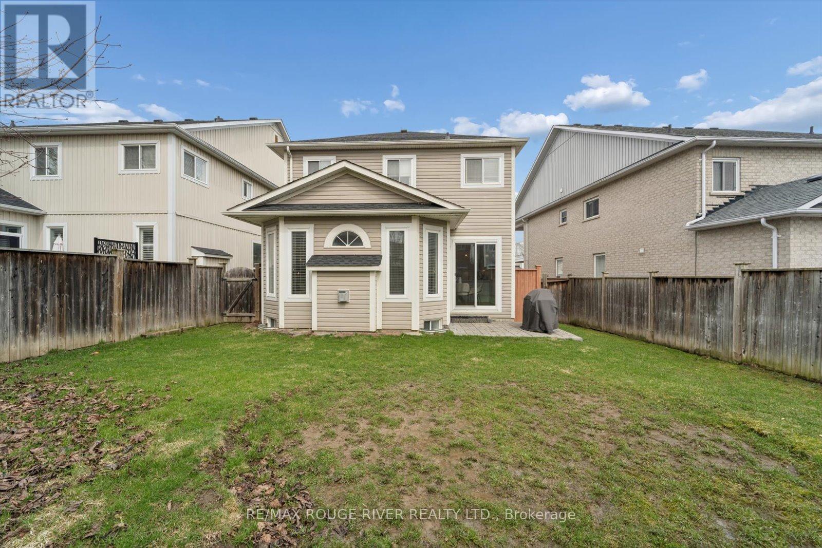 184 Cachet Boulevard, Whitby, Ontario  L1M 2L9 - Photo 47 - E12999844