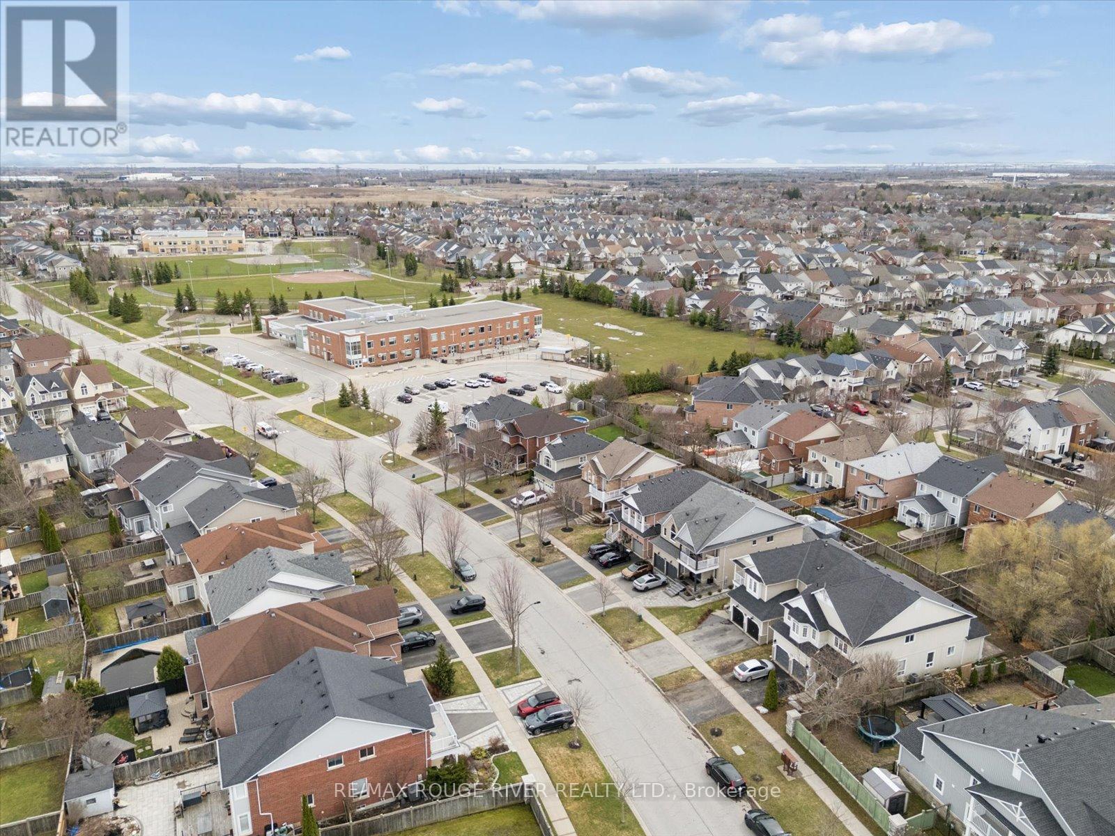 184 Cachet Boulevard, Whitby, Ontario  L1M 2L9 - Photo 49 - E12999844