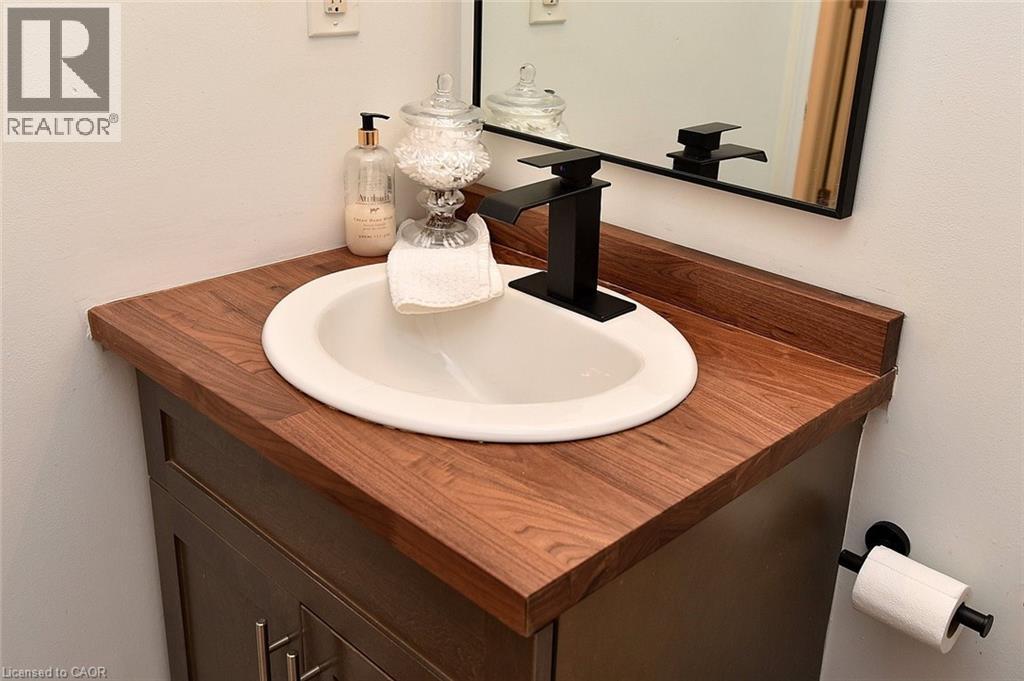 310 Fall Fair Way Unit# 27, Hamilton, Ontario  L0R 1C0 - Photo 27 - 40820954