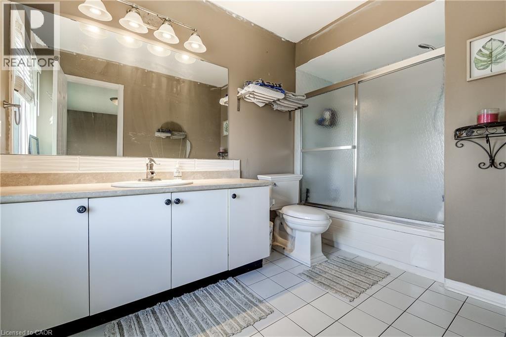 3 Waterford Crescent, Stoney Creek, Ontario  L8E 4Z8 - Photo 26 - 40820952