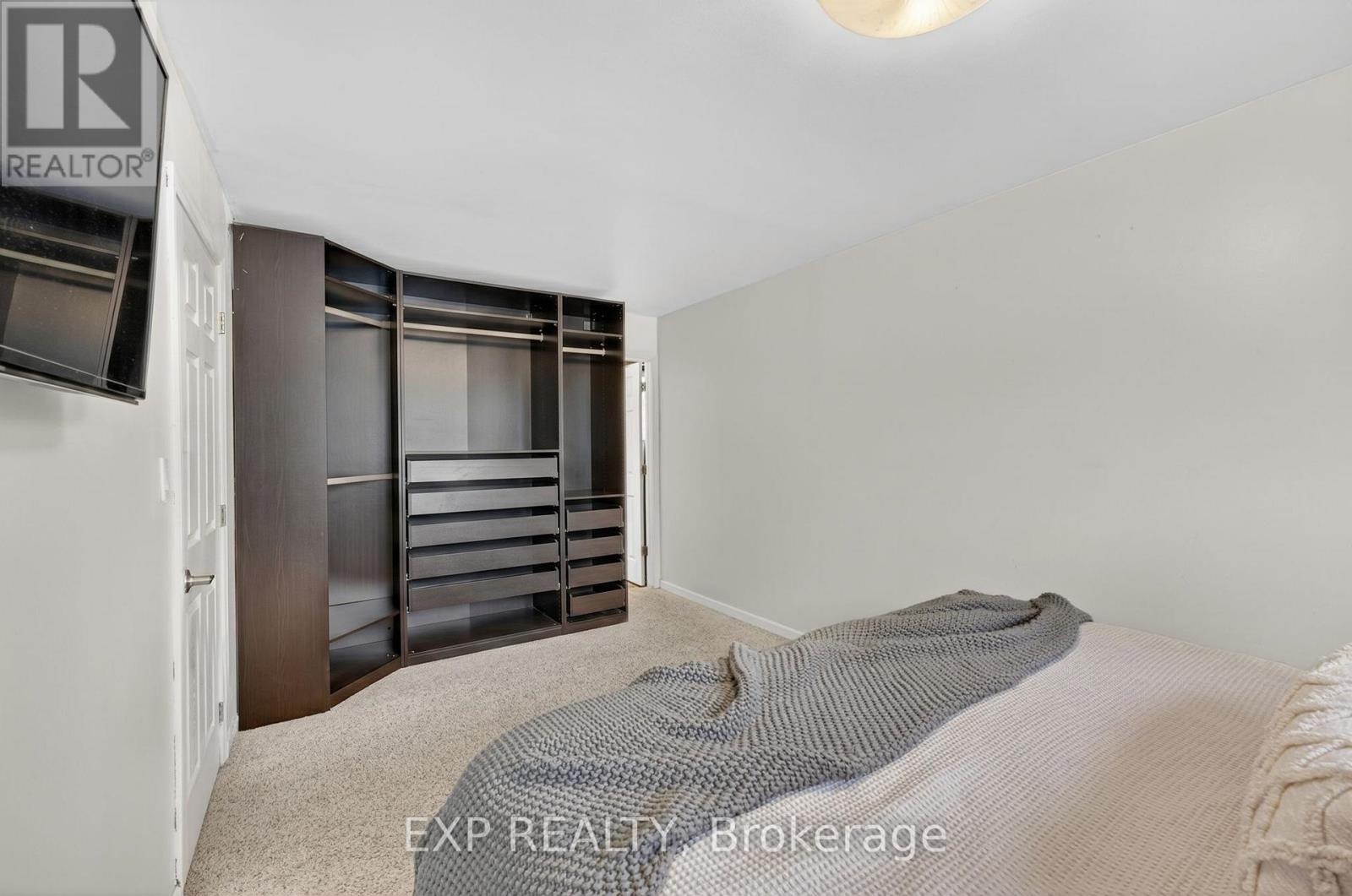 25 Mcquade Drive, Quinte West, Ontario  K8V 2G2 - Photo 12 - X12999866