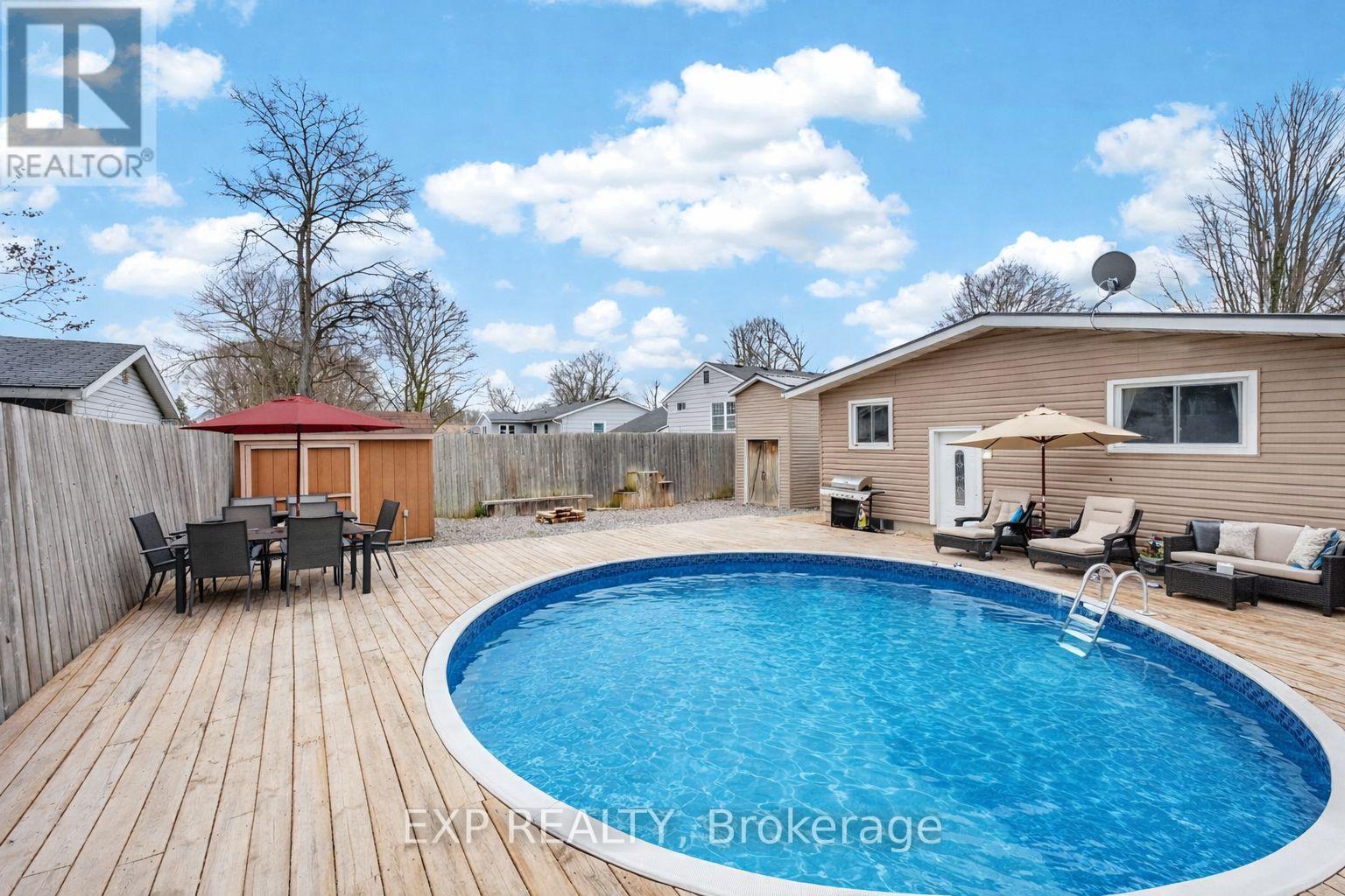 25 Mcquade Drive, Quinte West, Ontario  K8V 2G2 - Photo 2 - X12999866