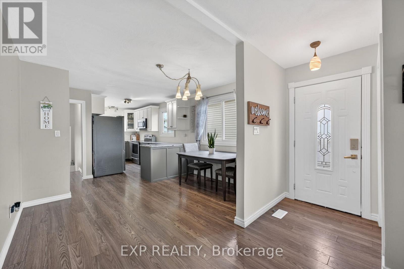 25 Mcquade Drive, Quinte West, Ontario  K8V 2G2 - Photo 3 - X12999866