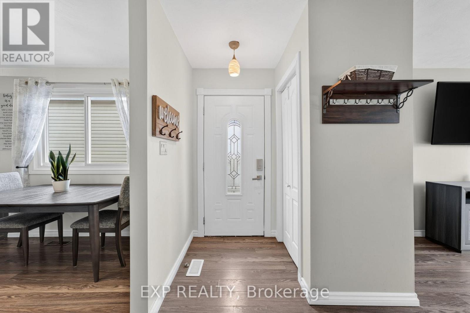 25 Mcquade Drive, Quinte West, Ontario  K8V 2G2 - Photo 4 - X12999866