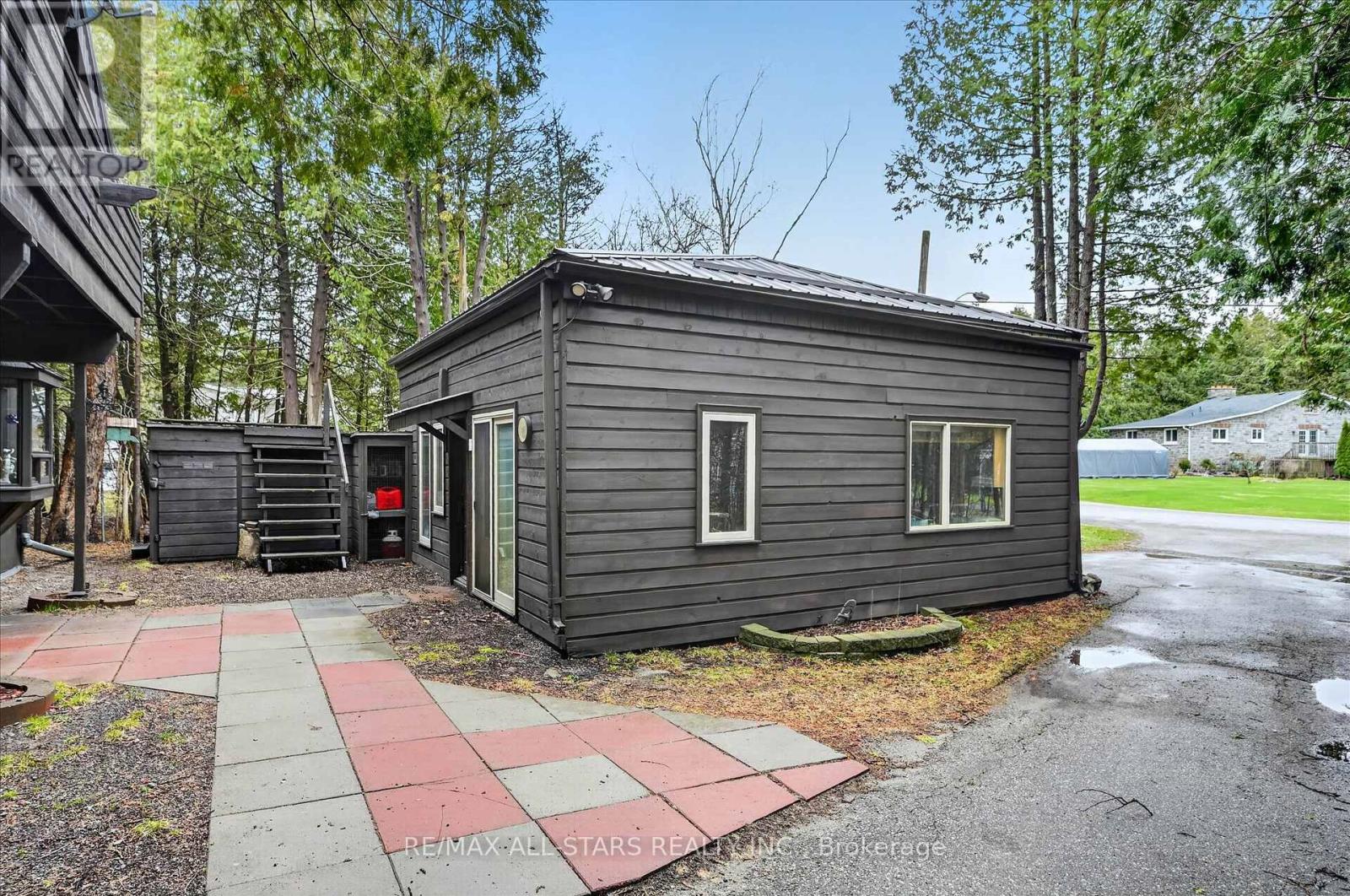 41 Cedar Crescent, Kawartha Lakes (Manvers), Ontario  L0B 1K0 - Photo 33 - X12999912