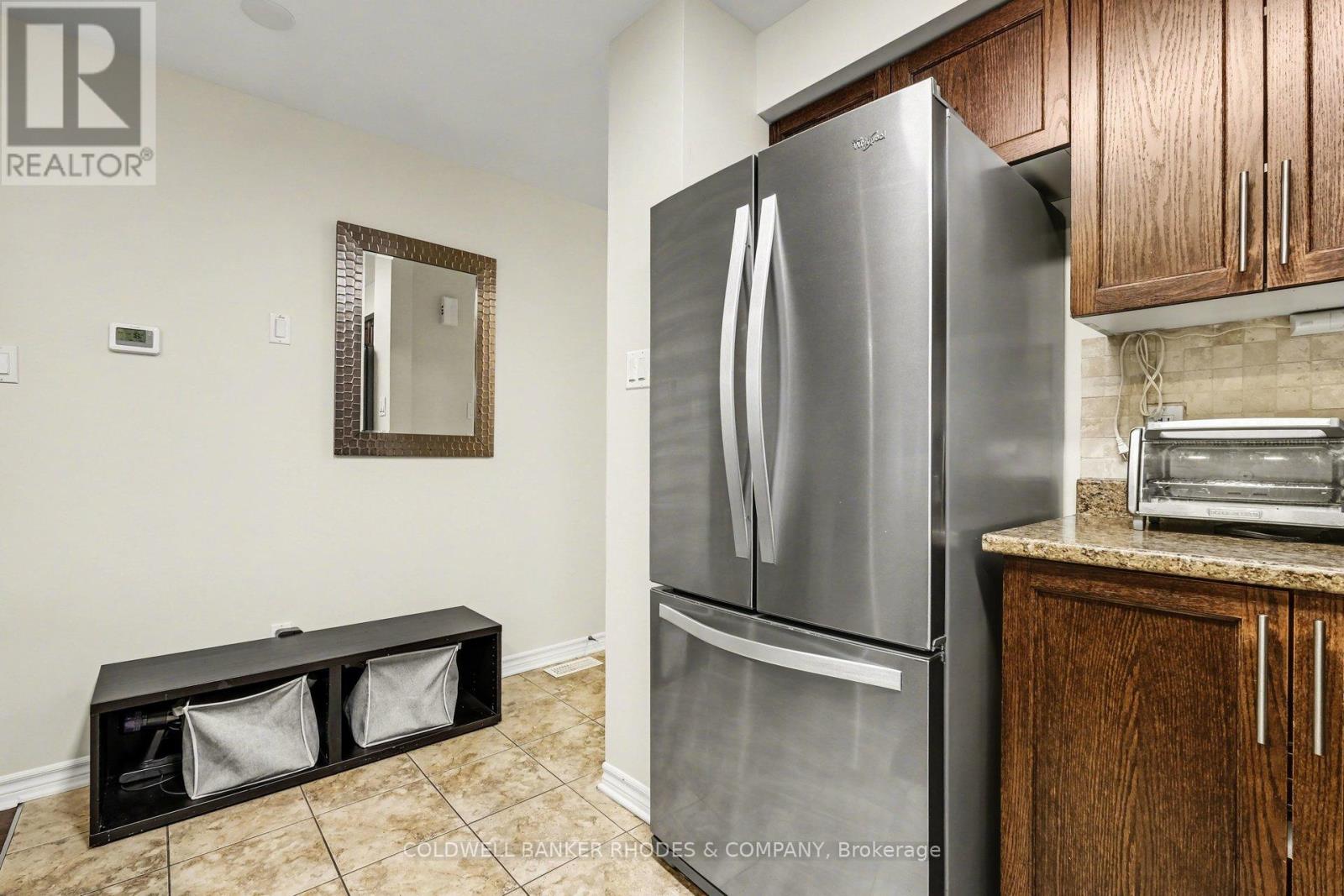 60 Mayflower Private, Ottawa, Ontario K2B 0A2 - Photo 15 - X12999816