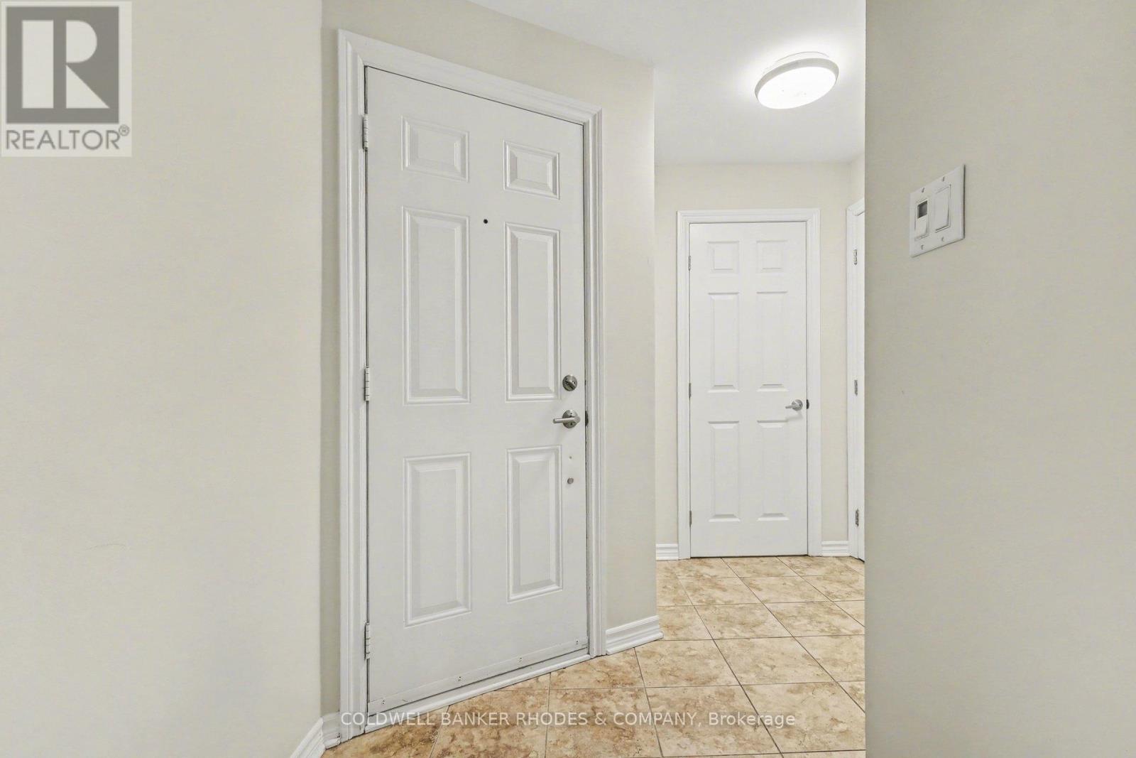 60 Mayflower Private, Ottawa, Ontario K2B 0A2 - Photo 3 - X12999816