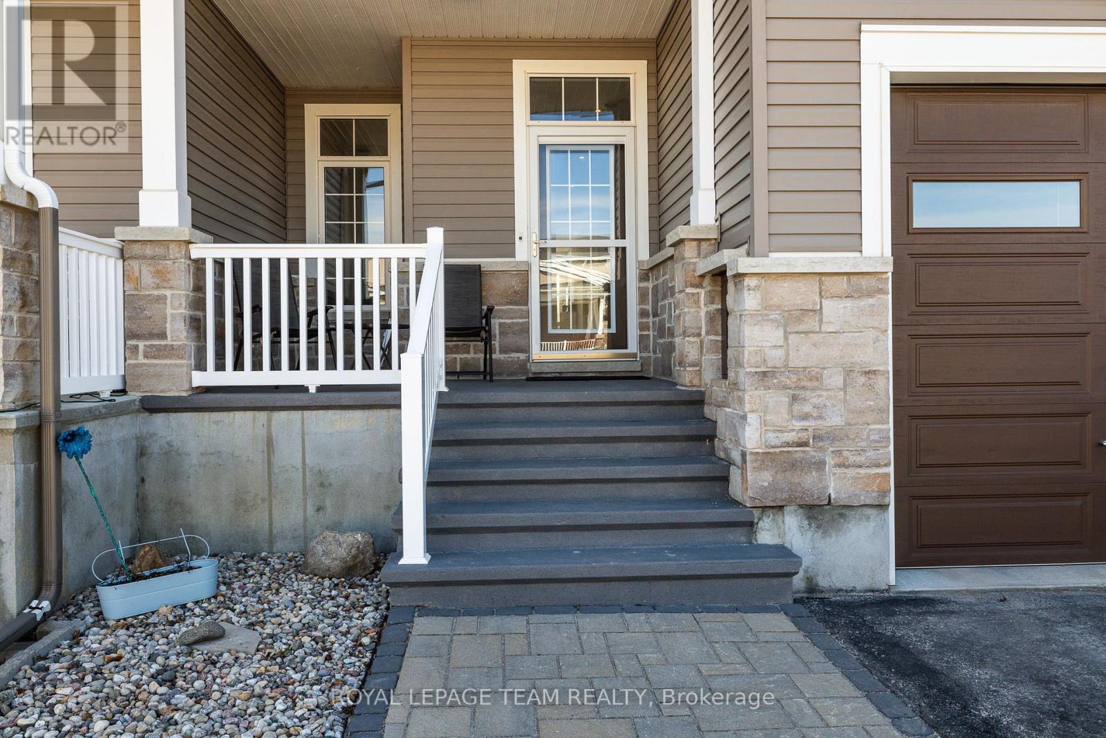 156 Oxford Street W, North Grenville, Ontario  K0G 1J0 - Photo 3 - X12999862