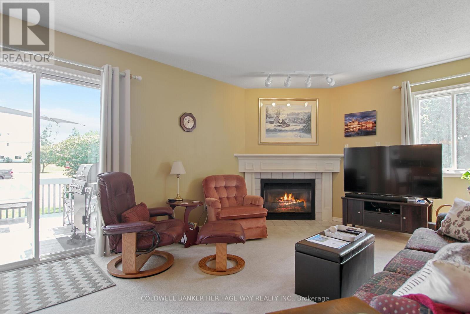 265 Julie Anne Crescent, Mississippi Mills, Ontario  K7C 4M5 - Photo 13 - X12999894