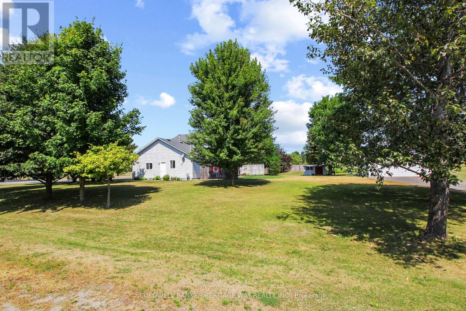 265 Julie Anne Crescent, Mississippi Mills, Ontario  K7C 4M5 - Photo 36 - X12999894