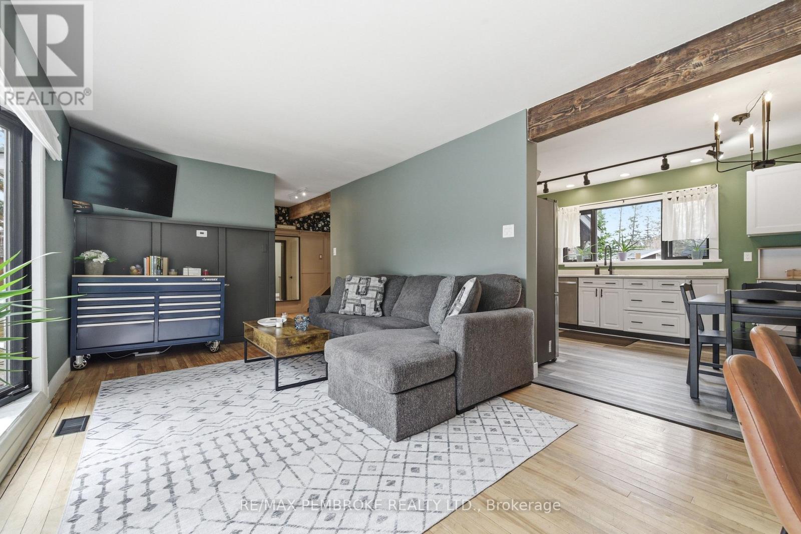 98 Birch Street, Deep River, Ontario  K0J 1P0 - Photo 17 - X12999888