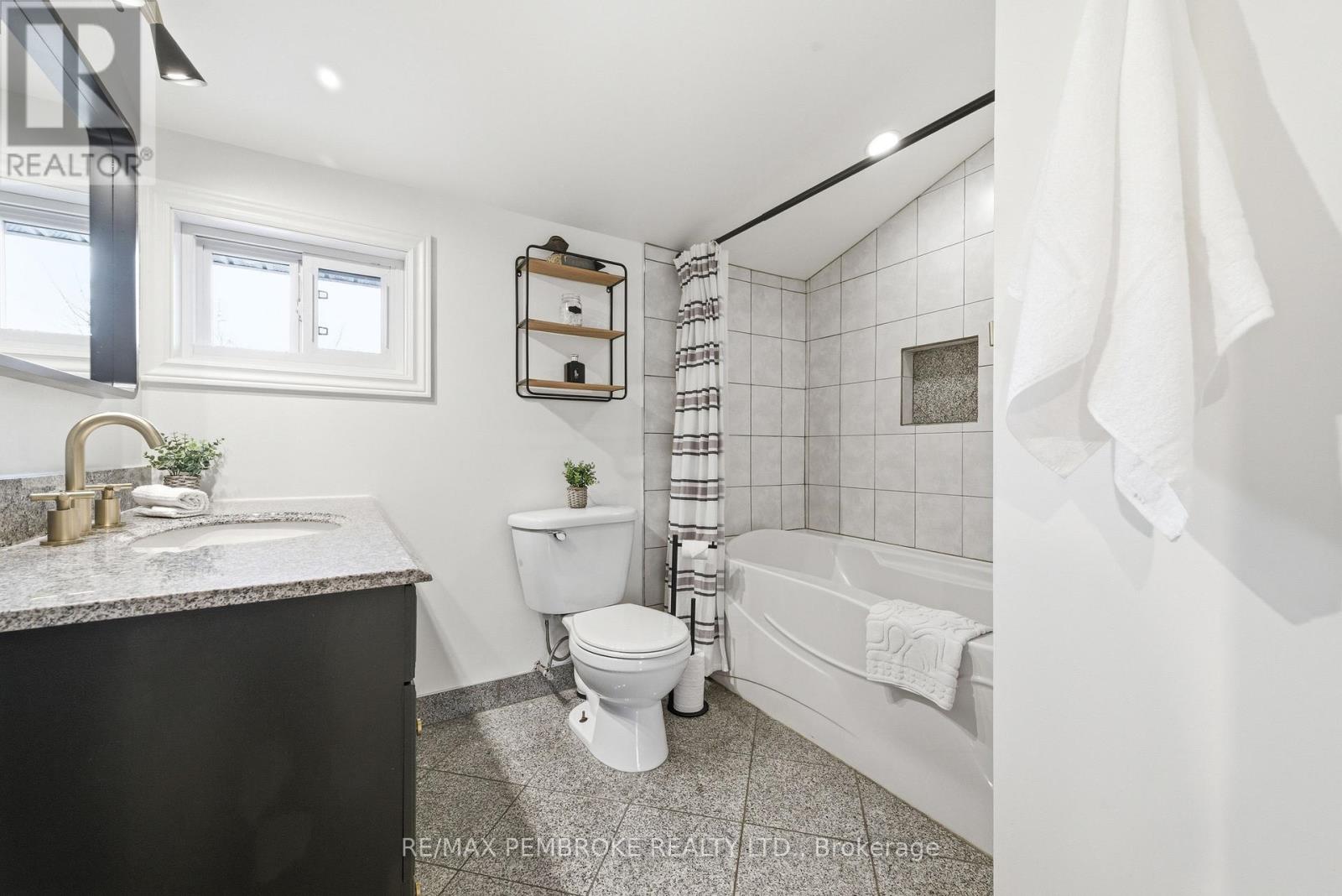 98 Birch Street, Deep River, Ontario  K0J 1P0 - Photo 29 - X12999888