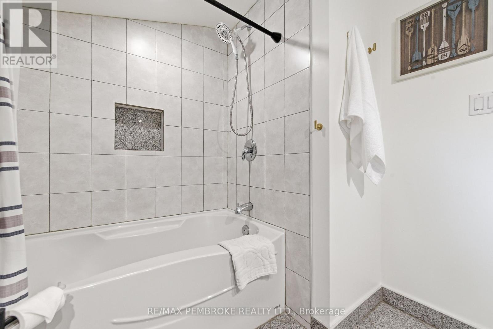 98 Birch Street, Deep River, Ontario  K0J 1P0 - Photo 31 - X12999888