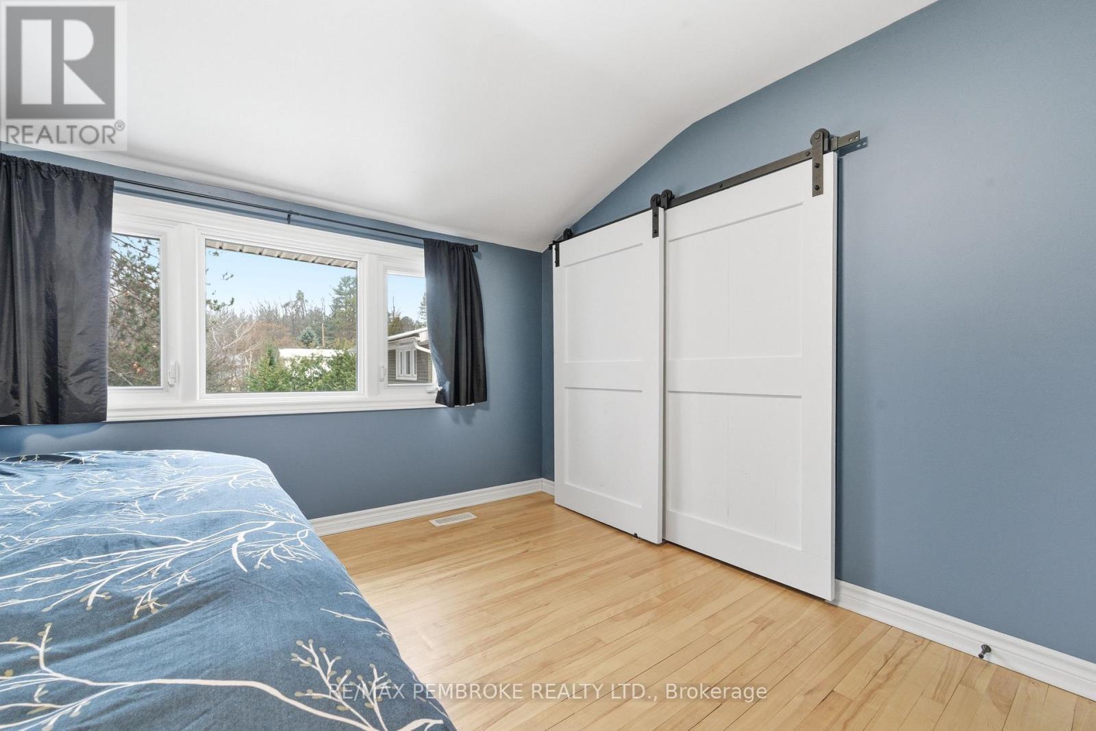 98 Birch Street, Deep River, Ontario  K0J 1P0 - Photo 34 - X12999888