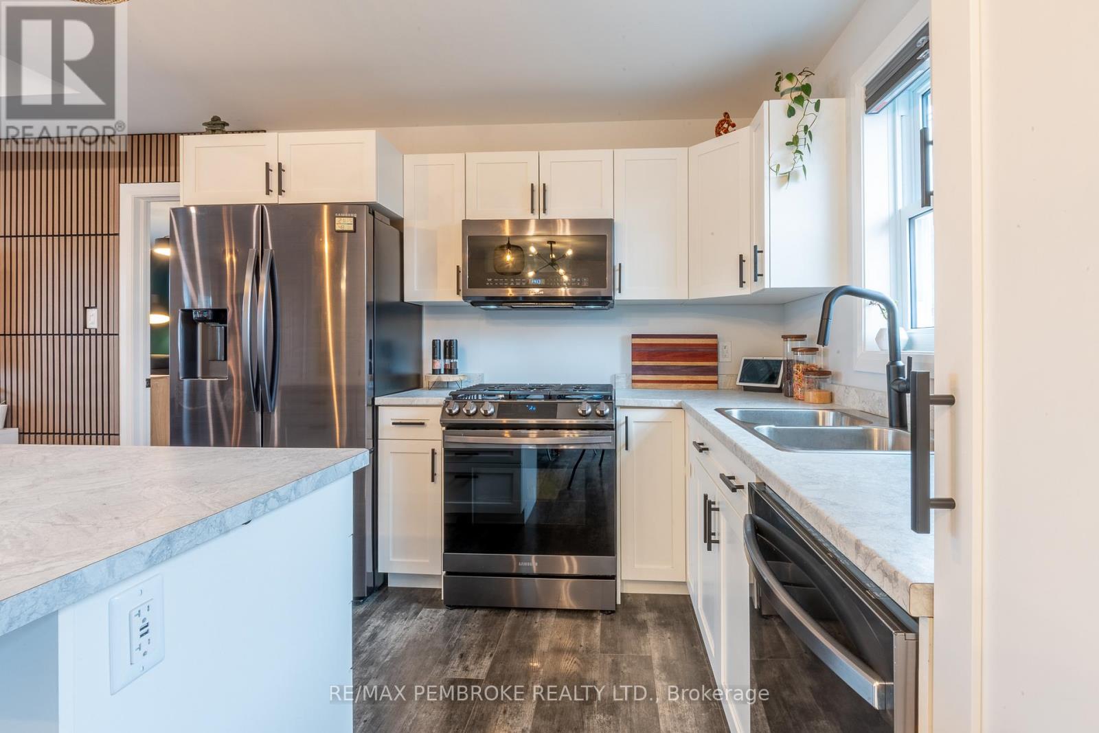 24 Terrance Drive, Petawawa, Ontario  K8H 0H3 - Photo 20 - X12999900