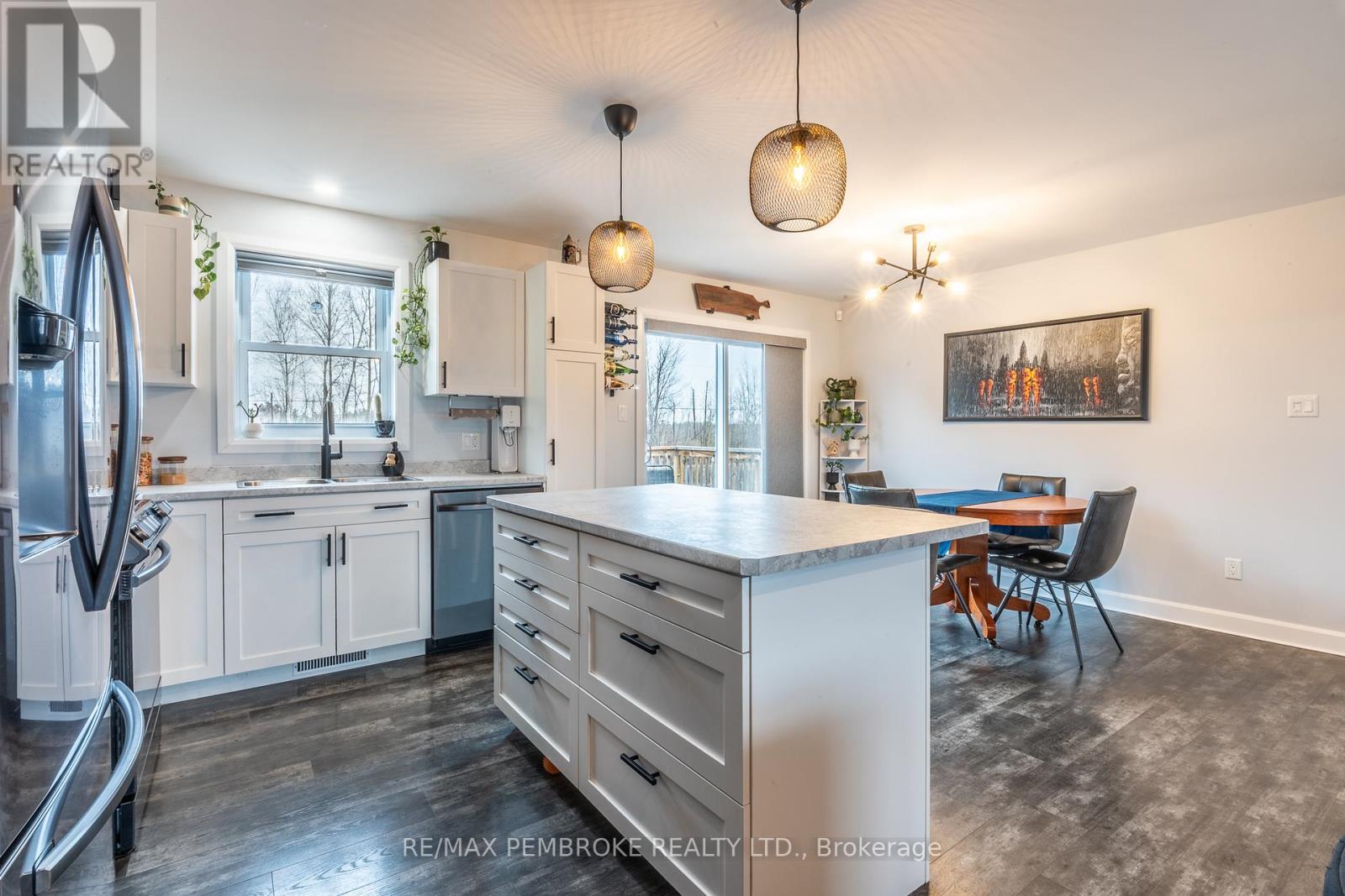 24 Terrance Drive, Petawawa, Ontario  K8H 0H3 - Photo 21 - X12999900