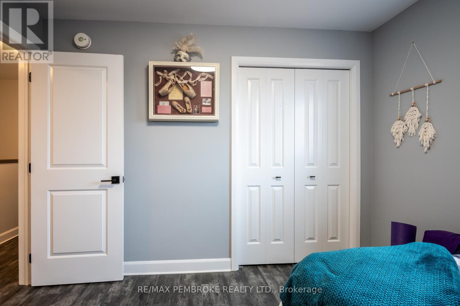 24 Terrance Drive, Petawawa, Ontario  K8H 0H3 - Photo 32 - X12999900