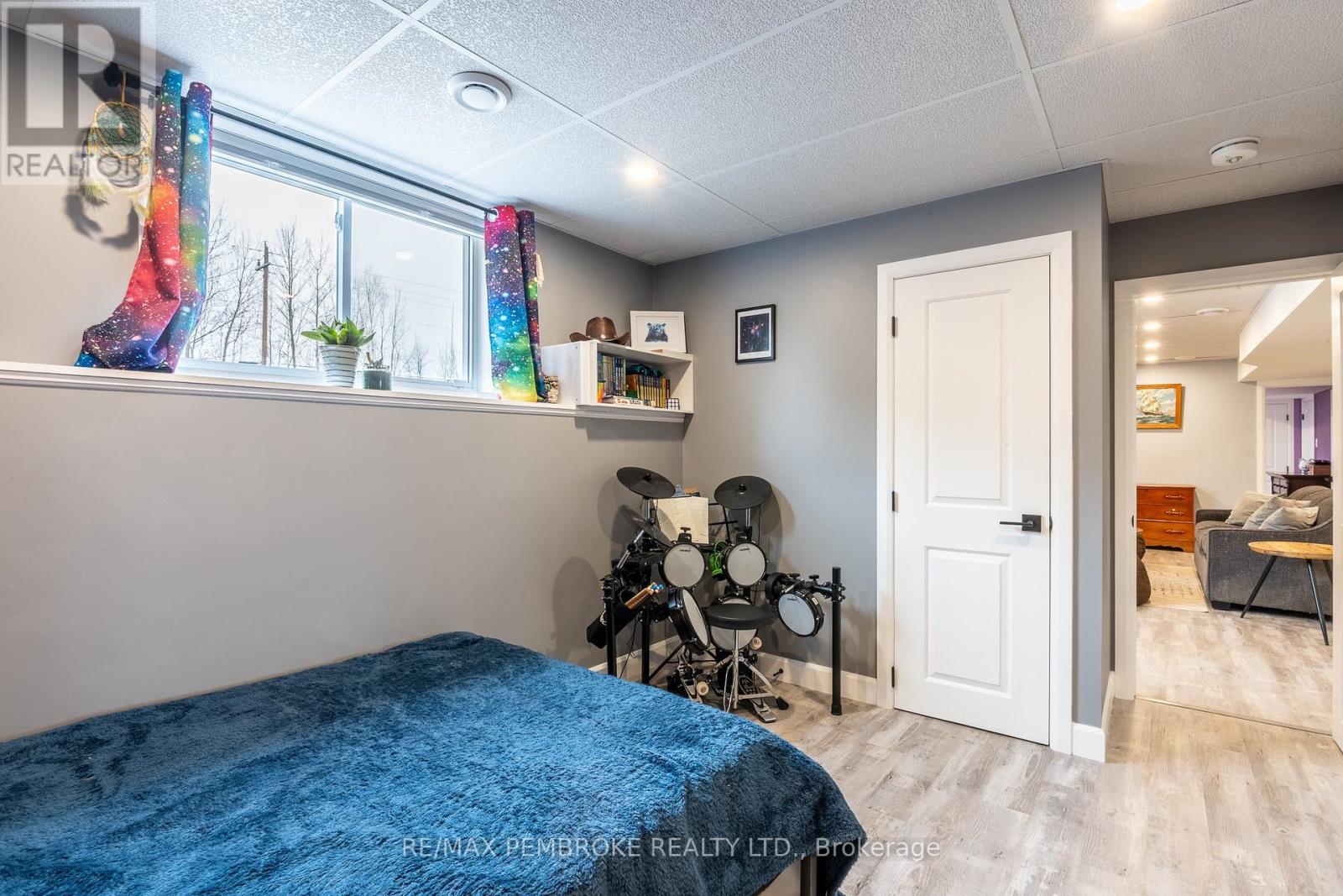 24 Terrance Drive, Petawawa, Ontario  K8H 0H3 - Photo 41 - X12999900