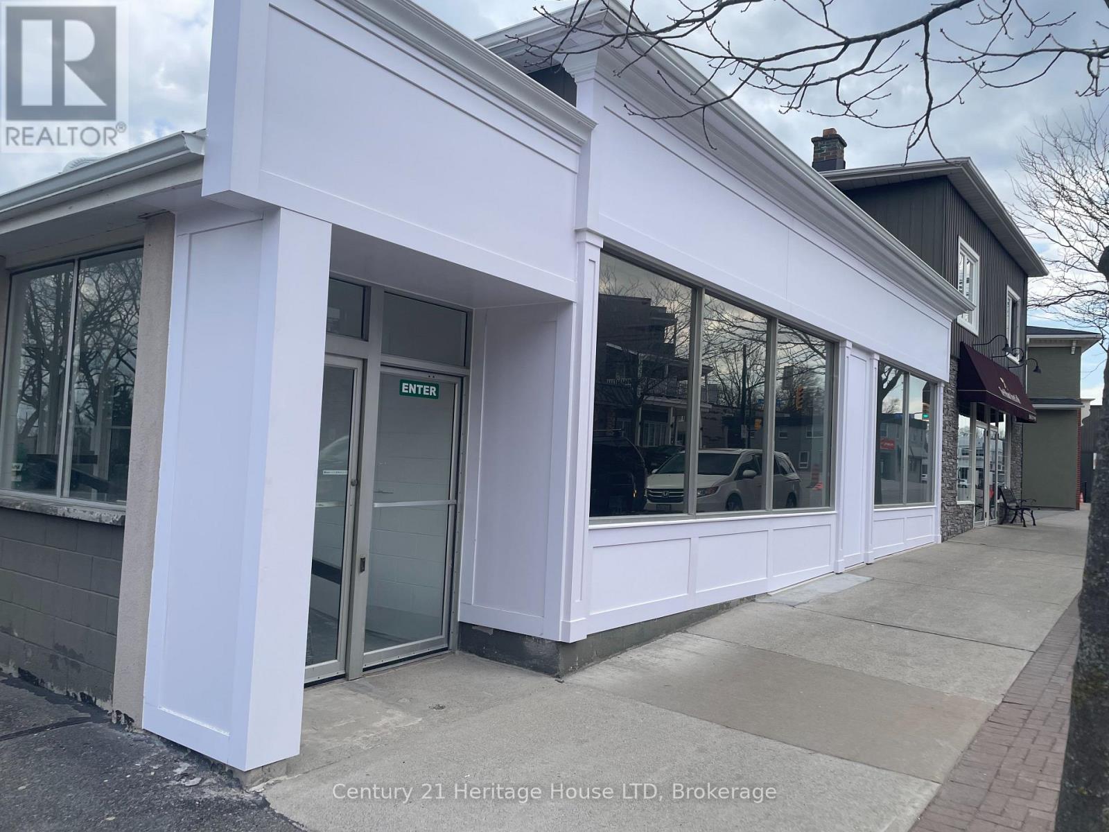 1507 Pelham Street, Pelham, Ontario  L0S 1E3 - Photo 2 - X12999842