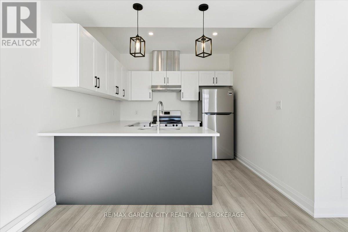 3689 Elm Street, Fort Erie, Ontario  L0S 1N0 - Photo 5 - X12999910