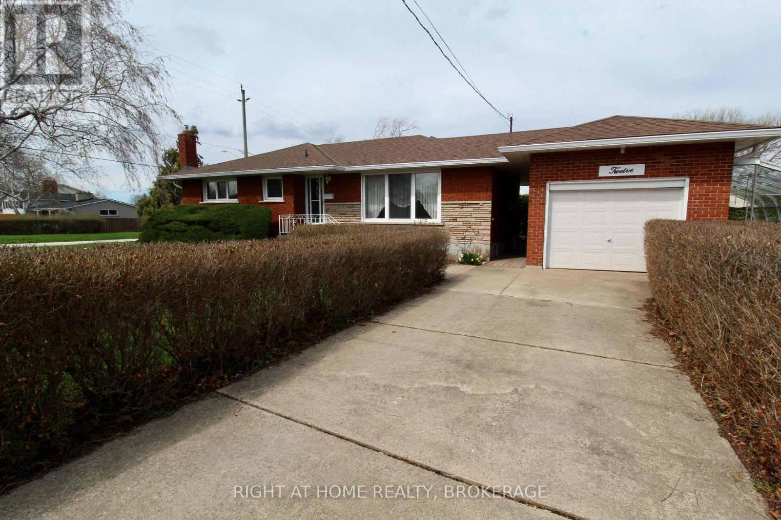 12 Lorne Avenue, Grimsby, Ontario  L3M 2H5 - Photo 36 - X12999924
