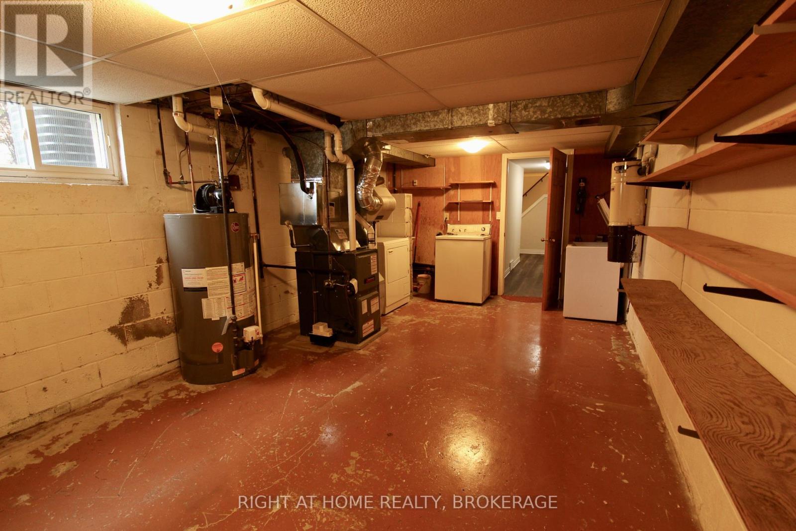 12 Lorne Avenue, Grimsby, Ontario  L3M 2H5 - Photo 37 - X12999924