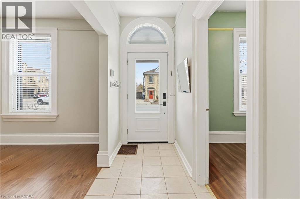 200 Brant Avenue, Brantford, Ontario  N3T 3H9 - Photo 4 - 40819701