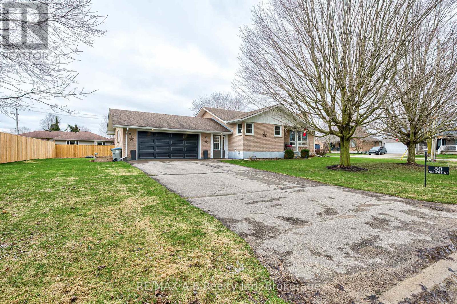 50 Albert Street, West Perth, Ontario  N0K 1N0 - Photo 3 - X12999904