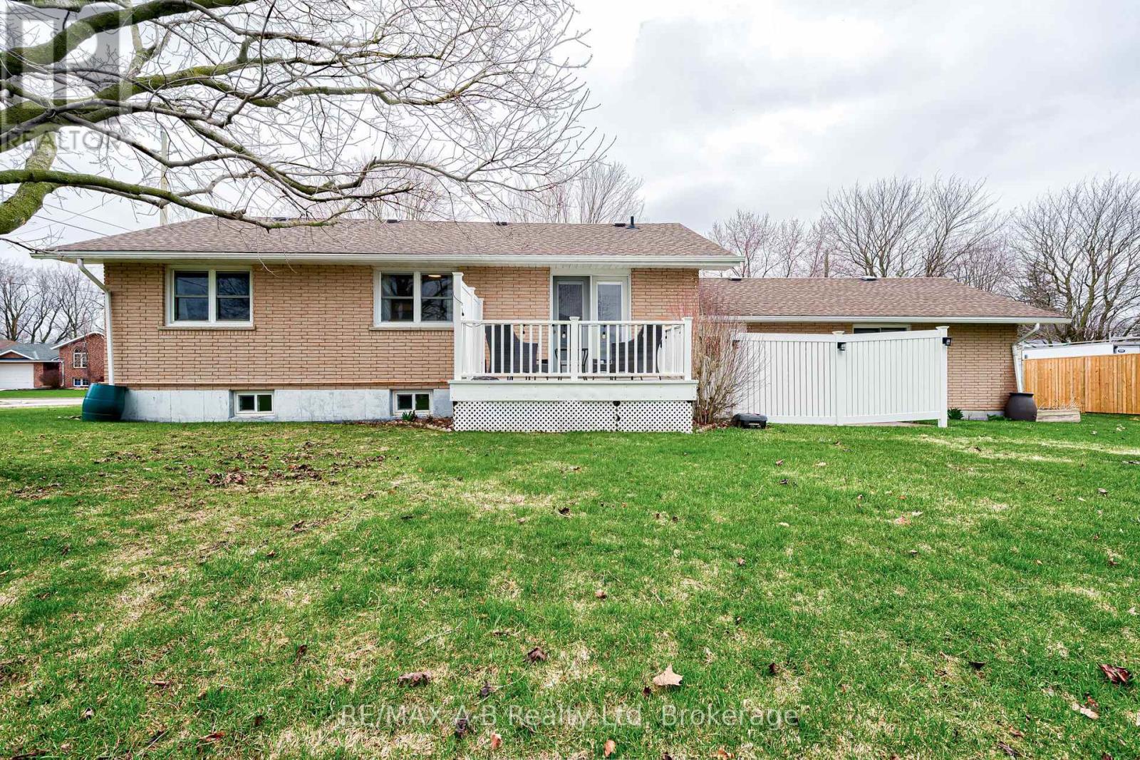 50 Albert Street, West Perth, Ontario  N0K 1N0 - Photo 38 - X12999904