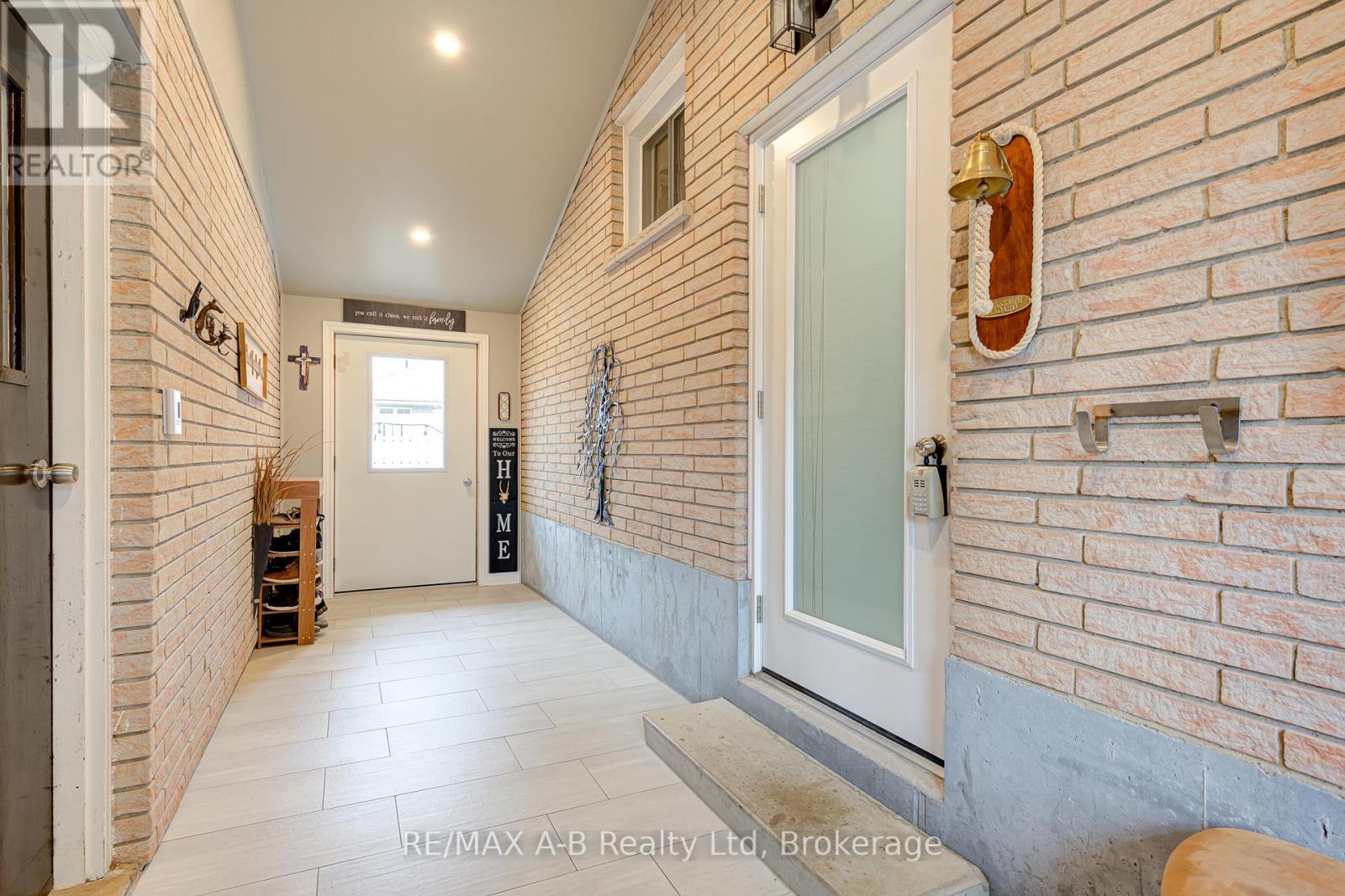 50 Albert Street, West Perth, Ontario  N0K 1N0 - Photo 7 - X12999904