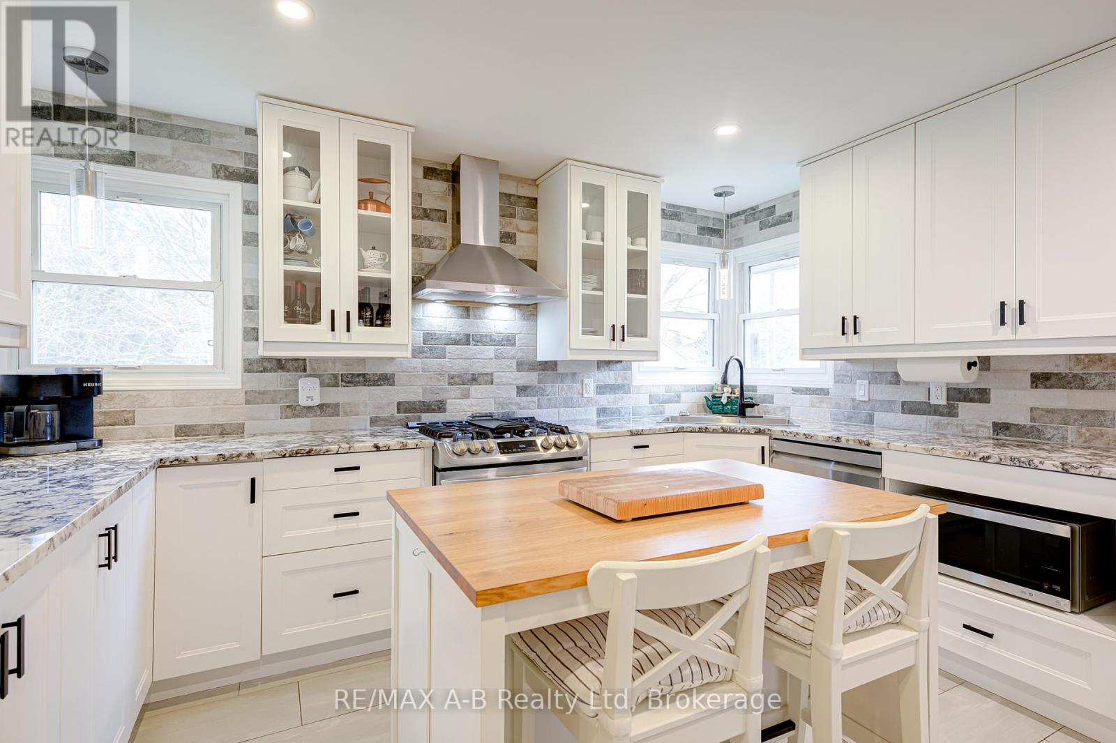 50 Albert Street, West Perth, Ontario  N0K 1N0 - Photo 9 - X12999904