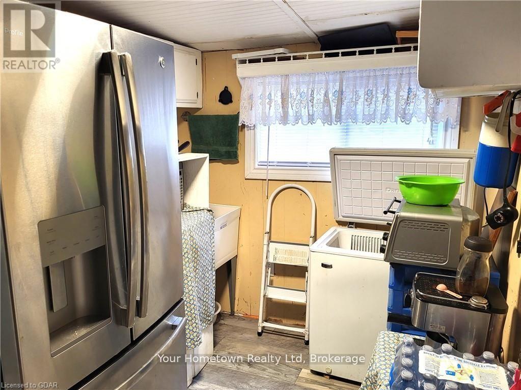 613 Oak Crescent, Centre Wellington, Ontario  N1M 2W5 - Photo 12 - X12999914