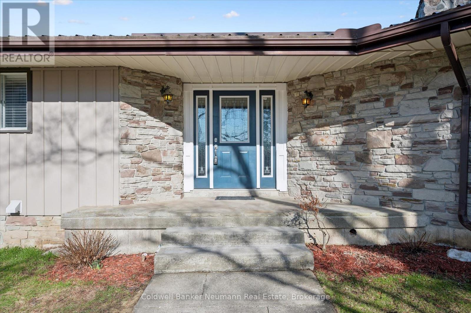 26 Old Brock Road, Puslinch, Ontario  N0B 2J0 - Photo 5 - X12999934