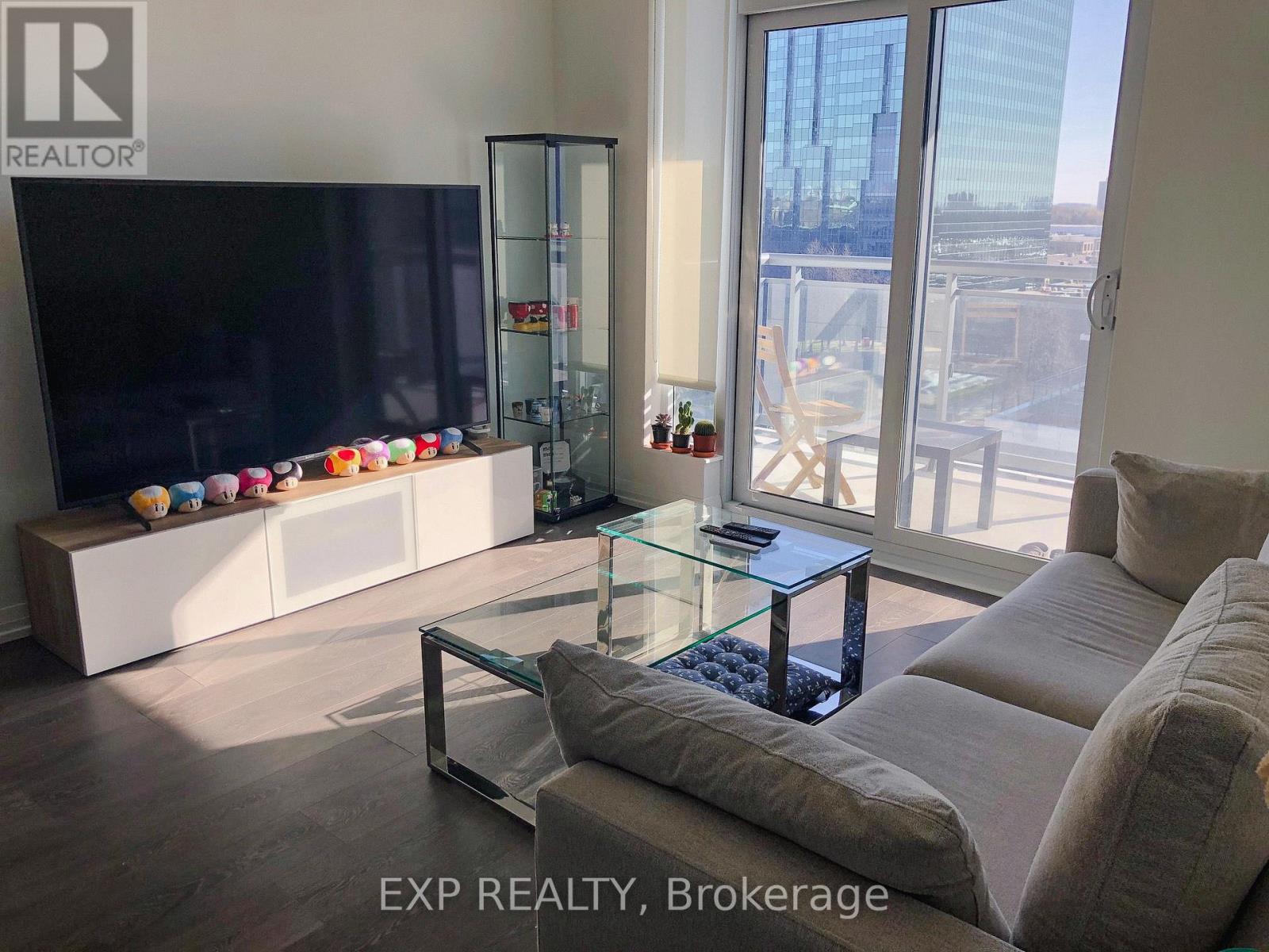 863 - 60 ANN O'REILLY ROAD, Toronto, Ontario