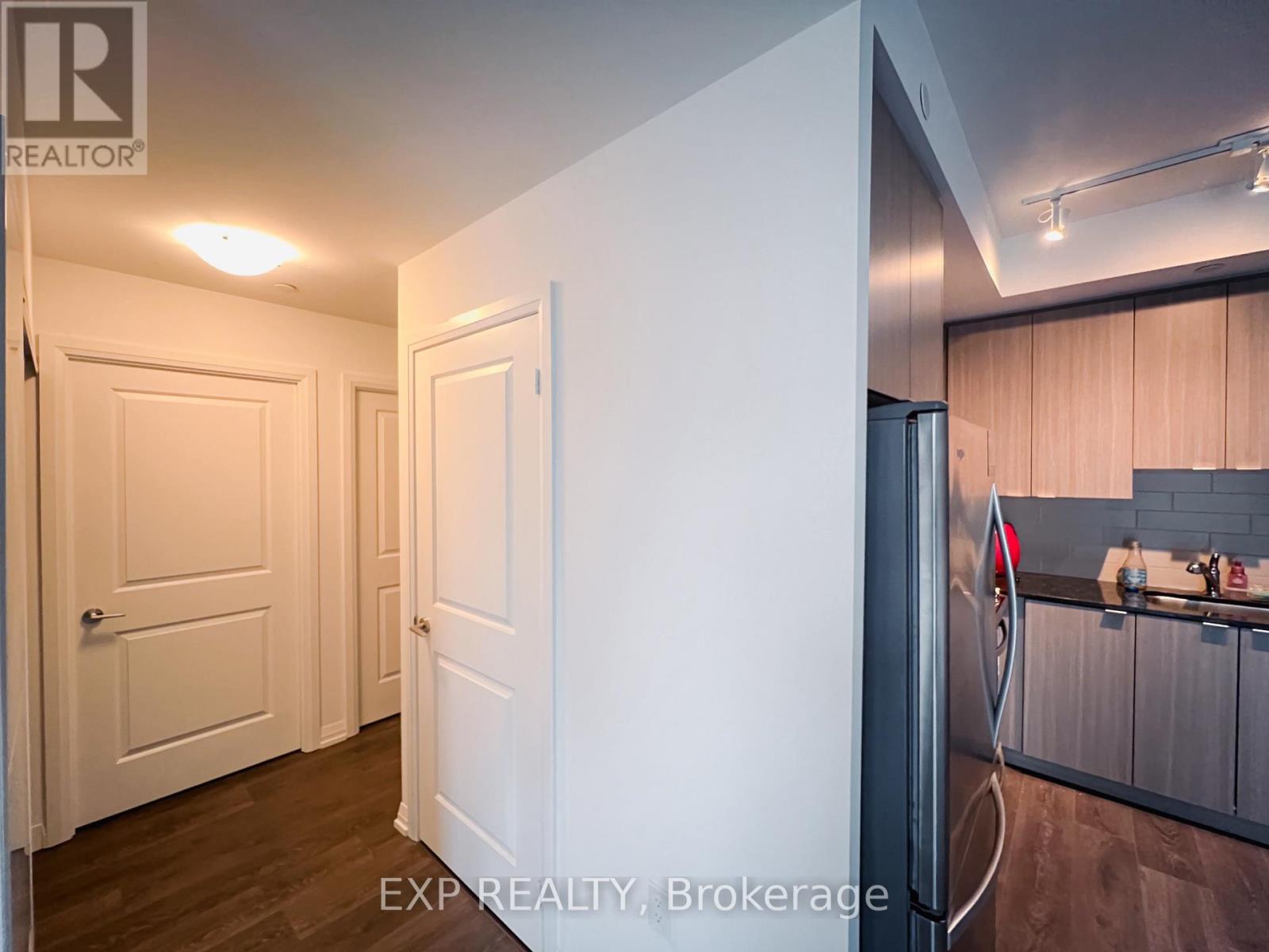 863 - 60 Ann O'reilly Road, Toronto, Ontario  M2J 0C8 - Photo 8 - C12999818