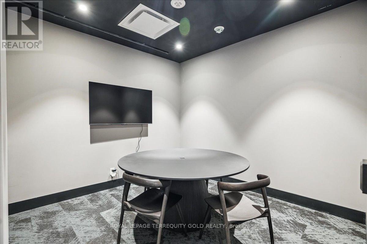 2003 - 195 Mccaul Street, Toronto, Ontario  M5T 0E5 - Photo 23 - C12999840